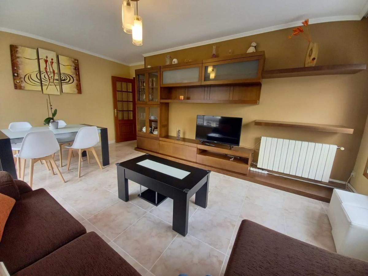 Piso Completo En Camino Ingles - Sigueeiro, Apartman Sigueiro Kültér fotó