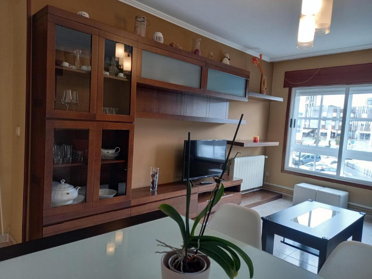 Piso Completo En Camino Ingles - Sigueeiro, Apartman Sigueiro Kültér fotó